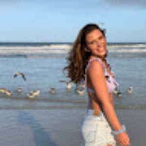 Meet your Posher, Halli